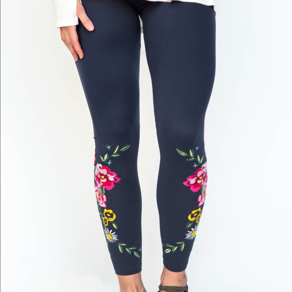 Embroidered Leggings